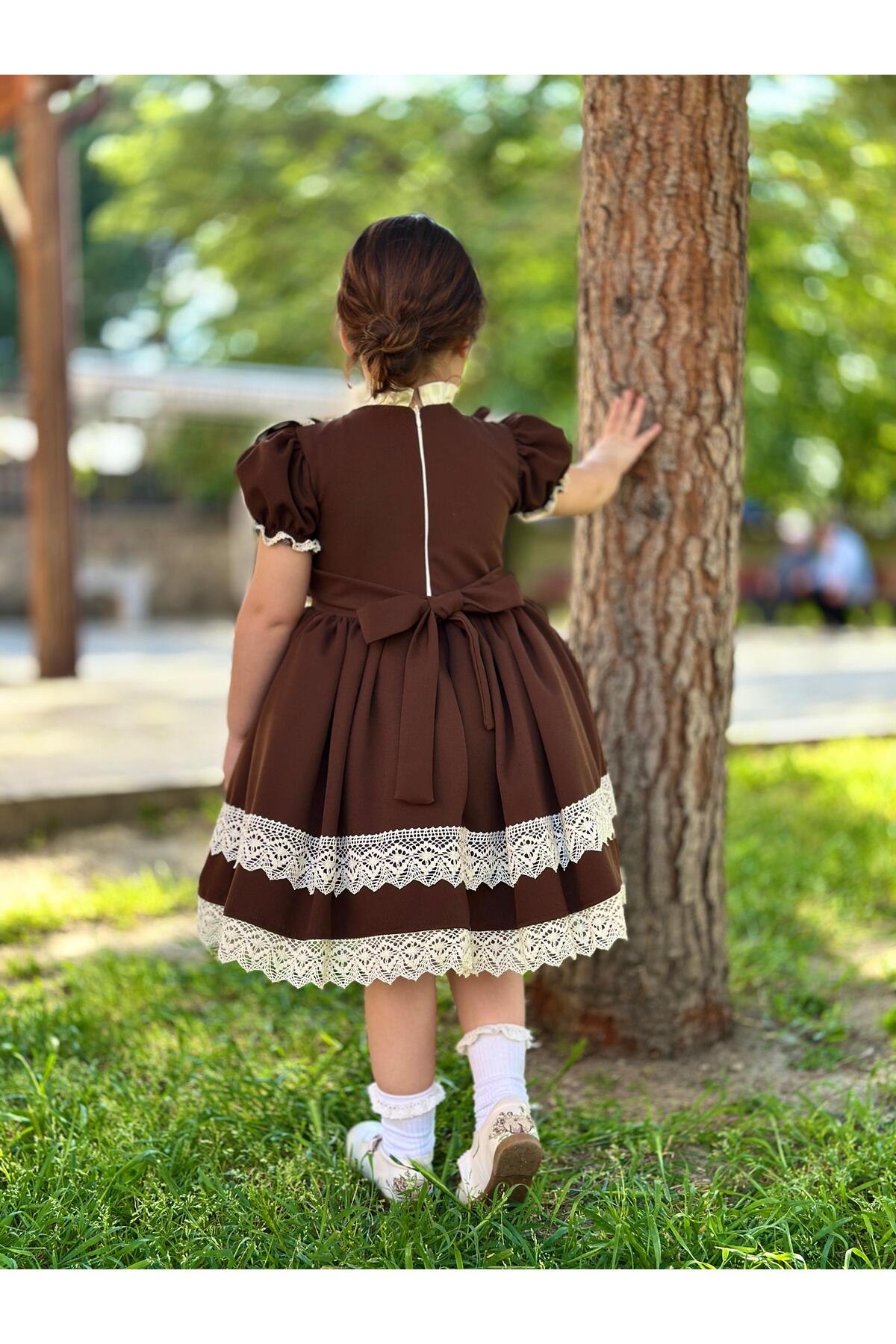 Verona Kahverengi Vintage Kız Bebek Elbisesi 5