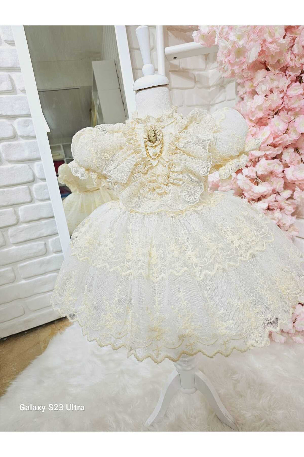 Dantelli Kısa Kollu Vintage Kız Bebek Elbisesi 3