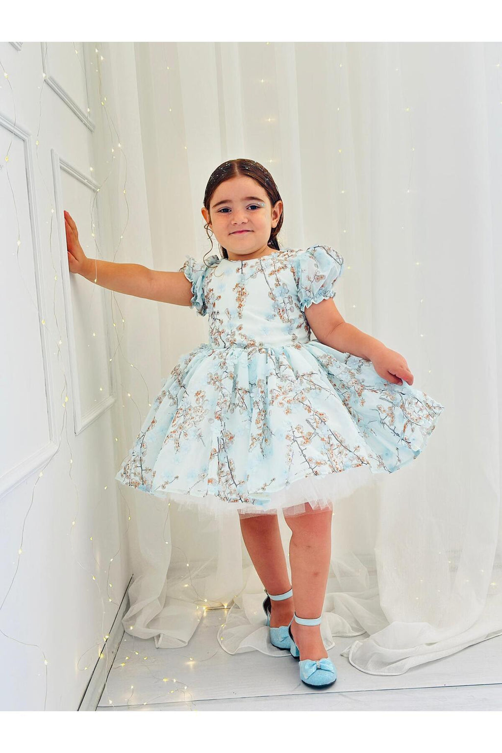 Mavi Çiçekli Vintage Kız Bebek Elbisesi
