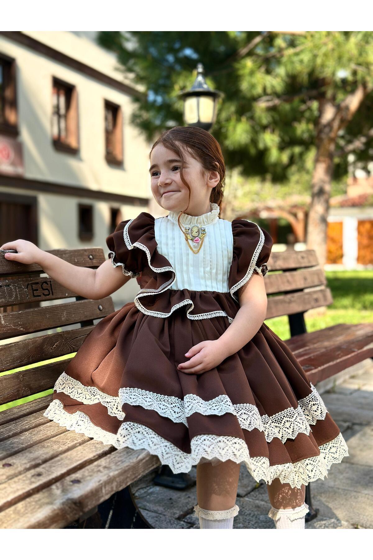 Verona Kahverengi Vintage Kız Bebek Elbisesi 2